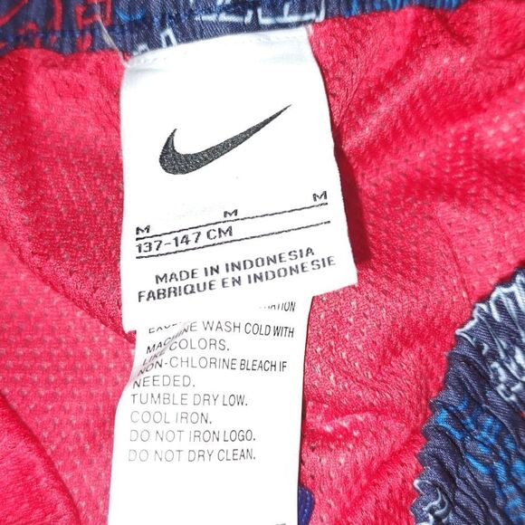 Nike Boys' Logo Mash-Up Breaker 8” Volley Shorts Swim Trunks Sz M NWT - Picture 6 of 6
